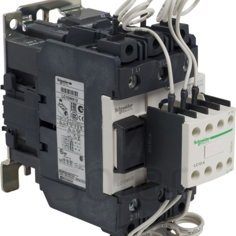 کنتاکتور خازنی 33.3 KVar اشنایدر مدل AC LC1 DPK12 کپی